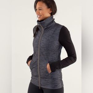 Lululemon Daily Yoga Jacket size 8